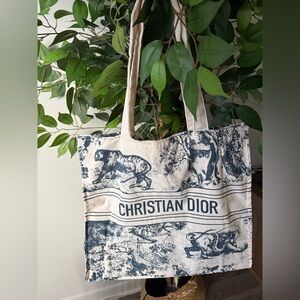 NEW Authentic Christian Dior Beauty Tote Bag